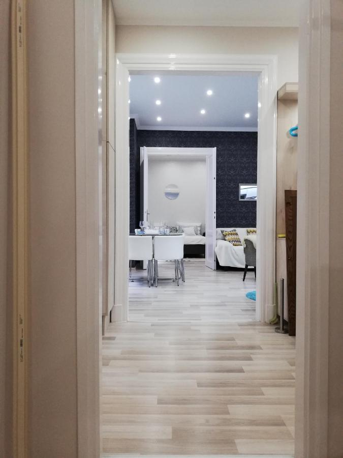Pannonia Center Deluxe Apartament